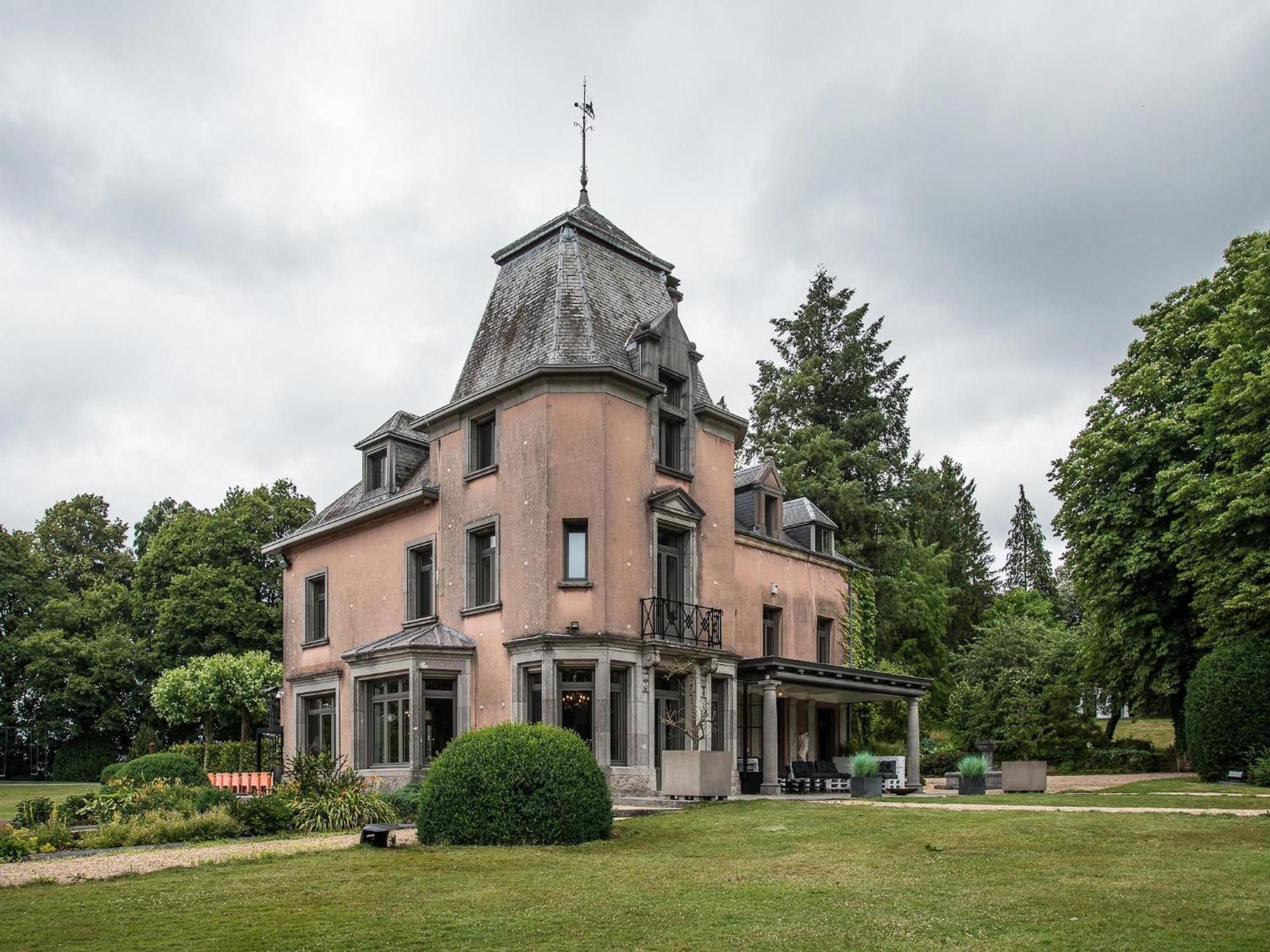 Luxurious Castle With Hot Tub In The Belgian Villa Jamoigne Kültér fotó
